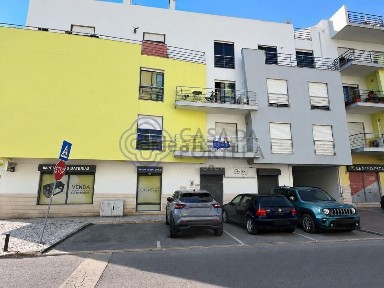 Arrendamento de apartamento T3 na Avenida Doutor José Grilo Evangelista, 45