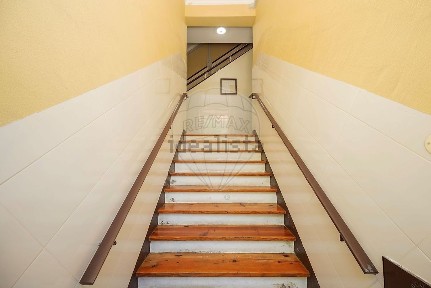 Arrendamento de apartamento T2 em Almada
