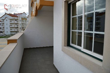 Arrendamento de apartamento T3 na Rua 17 de Janeiro de 1515, 21