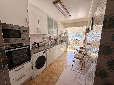 Arrendamento de apartamento T2 na Avenida de Domingos Rodrigues Pablo