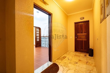 Arrendamento de apartamento T2 na Rua Lagar