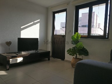 Arrendamento de apartamento T3 na Avenida Fernão de Magalhães, 266