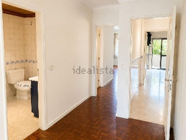 Lousã, Avenida São Silvestre, 37 a