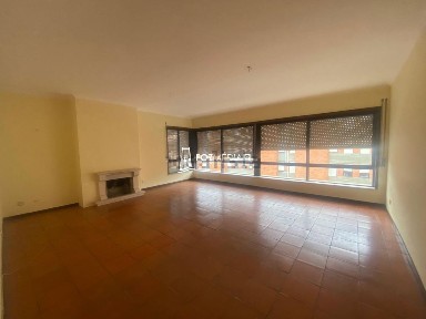 Arrendamento de apartamento T3 na Celas