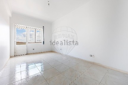 Arrendamento de apartamento T3 na Rua de Moçambique