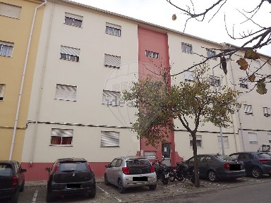 Arrendamento de apartamento T2 na Rua Doutor Avelino José Rocha Barbosa