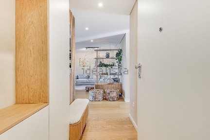 Arrendamento de apartamento T3 na Avenida 5 de Outubro, 401
