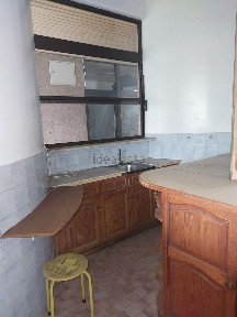 Arrendamento de espaço comercial na Praça do Vidreiro, 36