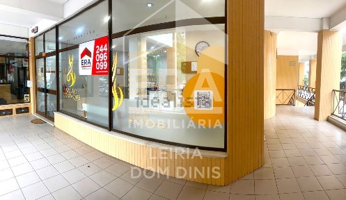 Centro de estética, estabelecimento para trespasse na Rua Doutor José Gonçalves