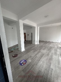 Arrendamento de espaço comercial em Olhalvas