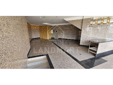 Arrendamento de espaço comercial na Rua da Gaiata