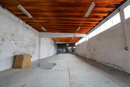 Arrendamento de armazém em Évora de Alcobaça