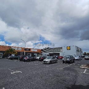 Arrendamento de espaço comercial na Rua do Poente, 3