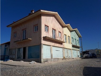 Arrendamento de espaço comercial em Vieira de Leiria