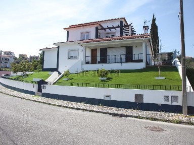 Arrendamento de moradia independente em Tomar e Santa Maria dos Olivais
