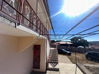 Moradia independente à venda em Perdegal - Moreiras