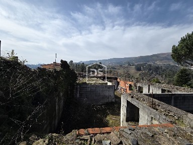 Moradia independente à venda em Moura Morta
