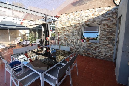 Moradia geminada à venda em Vila Real