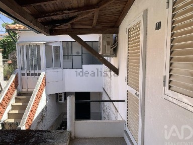 Moradia independente à venda em Favaios