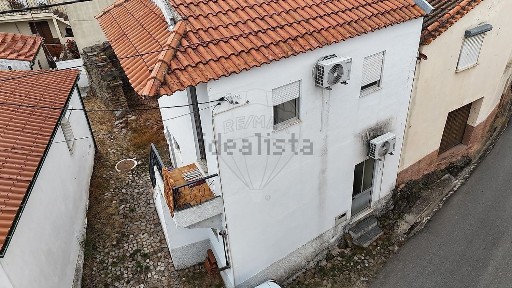 Moradia geminada à venda em Lugar de Bujões s/n