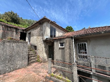 Moradia independente à venda em Vinhós