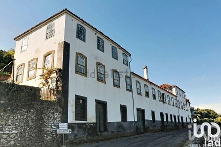 Moradia independente à venda em Vilarinho dos Freires