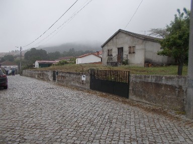 Moradia independente à venda no Bairro Do Couto