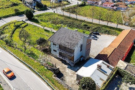 Quinta à venda na Rua Rainha Dona Mafalda