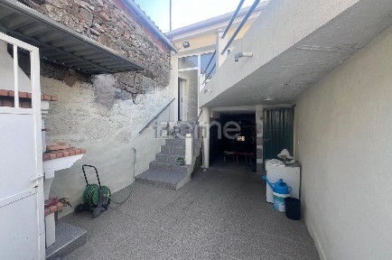 Moradia independente à venda em Paradela