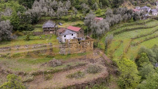 Vilar de Ferreiros, Lugar de Covas s/n