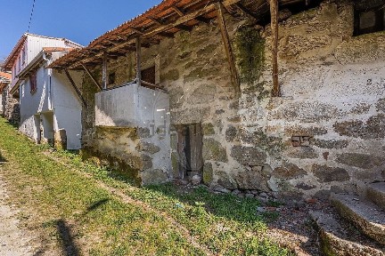 Casa de aldeia à venda na Rua da Fonte s/n