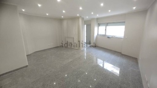 Arrendamento de duplex em Casa da Música