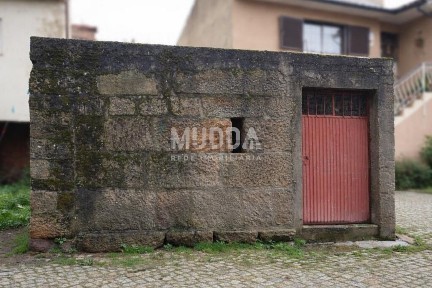 Casa ou moradia à venda em Vilar de Nantes