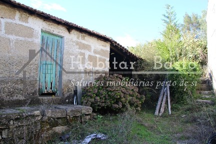 Quinta à venda na Rua do Ribeiro do Vale