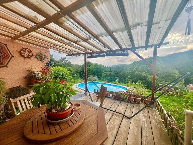Moradia independente à venda em Adoufe e Vilarinho de Samardã