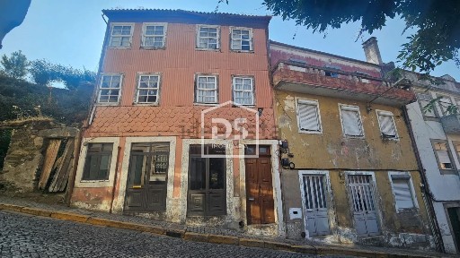 Moradia em banda à venda em Peso da Régua
