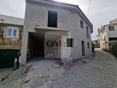 Moradia em banda à venda em Alijó
