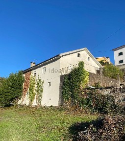 Casa de aldeia à venda em Compra, Mouços