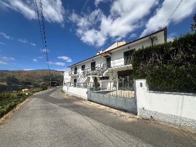 Moradia independente à venda em Moura Morta