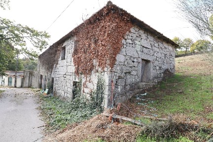 Casa de aldeia à venda em Sarraquinhos
