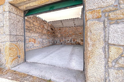 Moradia geminada à venda no Bairro Lajes