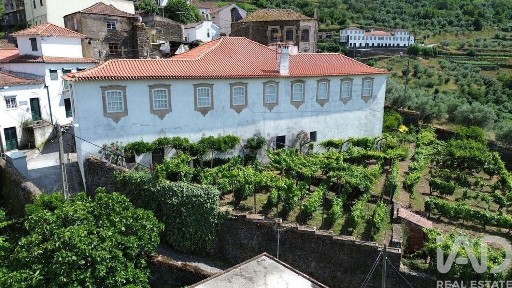 Moradia independente à venda em Vilarinho dos Freires