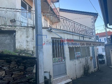 Casa ou moradia à venda em Nogueira e Ermida