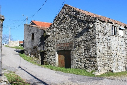 Casa de aldeia à venda em Pedrario