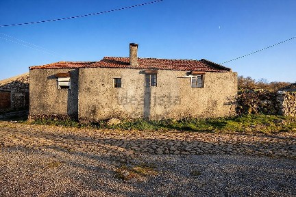 Salto, Rua Veiga