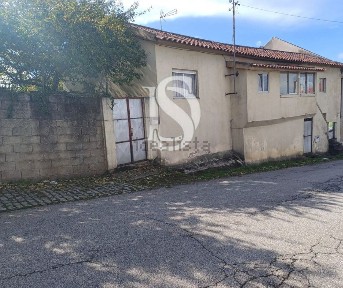Moradia geminada à venda em Bornes de Aguiar