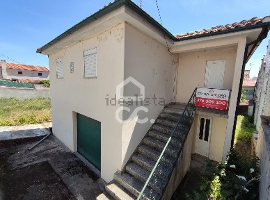 Moradia independente à venda em Santa Cruz/Trindade e Sanjurge