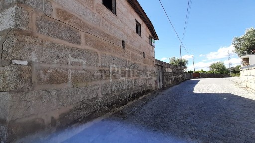 Moradia geminada à venda em Capeludos