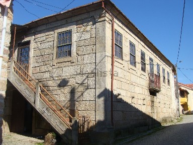 Moradia independente à venda em Ervededo