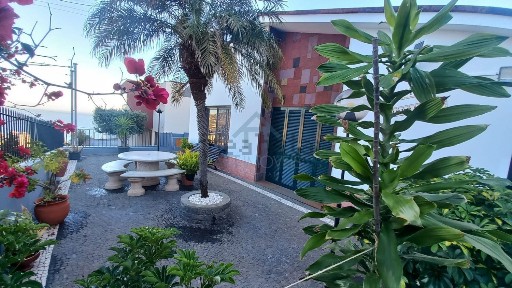 Arrendamento de moradia independente na Nazaré - Centro de São Martinho